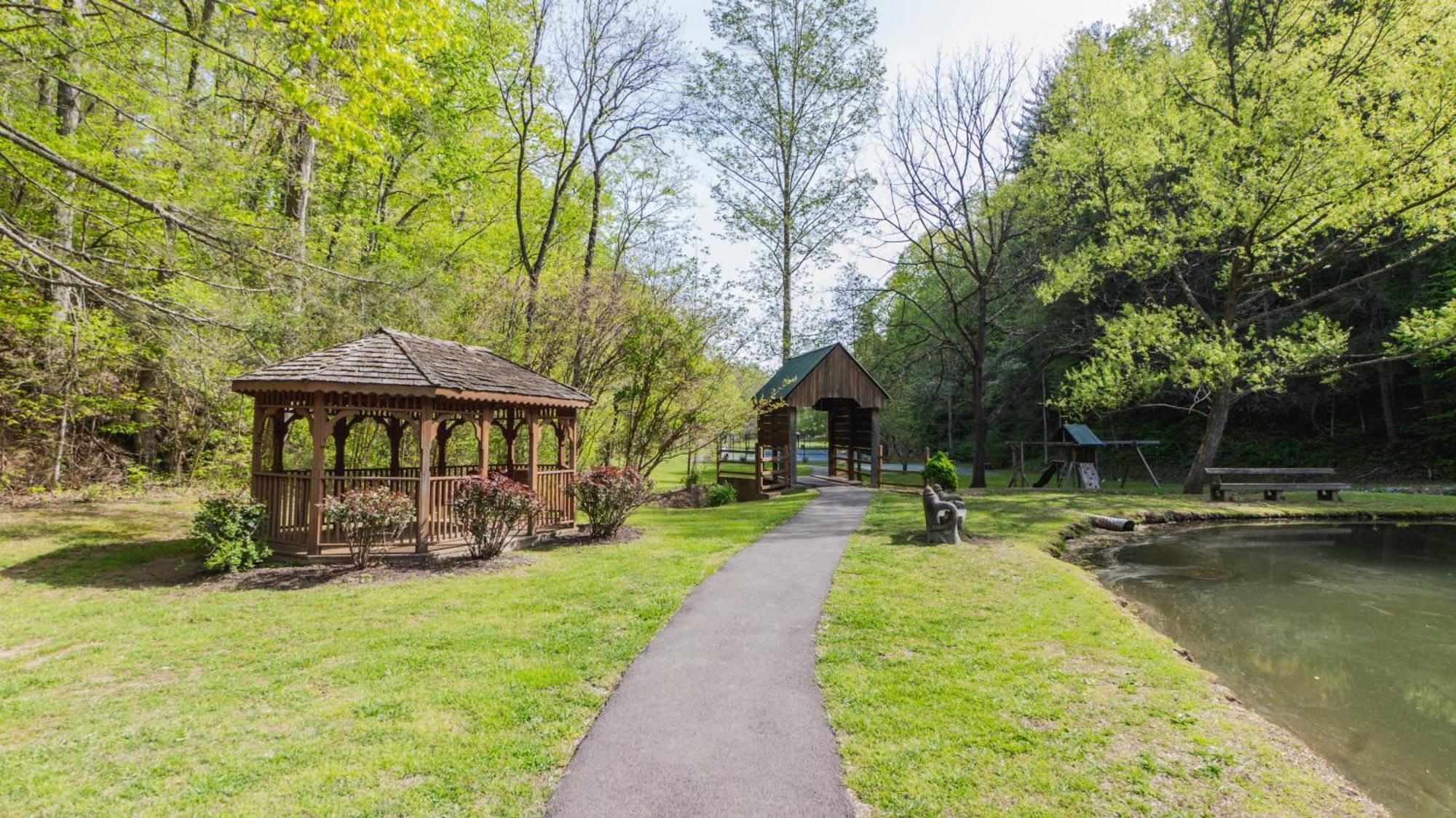 Villa Yoli Bear Hideaway à Sevierville Extérieur photo